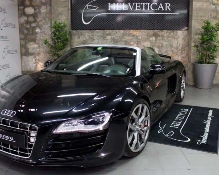 Audi R8 Spyder V10 — vendu par Helveticar